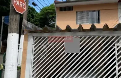 Agradável casa comercial,  na vila cordeiro, 140 metros de terreno, 6 salas, 3 banheiros, 2 vagas,