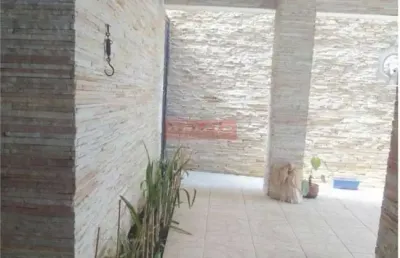 Agradável casa térrea no brooklin, com 347 metros de terreno, 4 dorm, 6 banheiros, 2 salas, 5 vagas.
