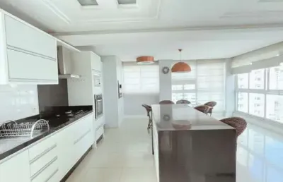Apartamento com 3 quartos para alugar na Rua 501, 140, Centro, Balneário Camboriú