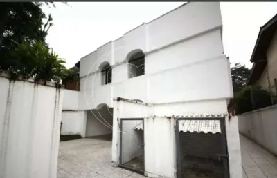 Casa no alto da boa vista - 365m², 4 dorm, 4 suíte, 6 banheiros e 4 vagas.