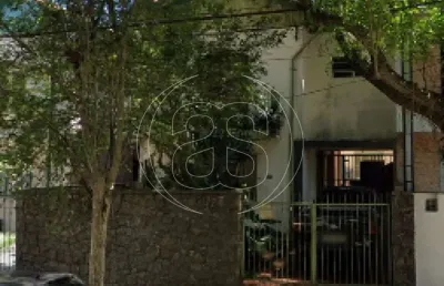 Sobrado no campo belo - 90m², 3 dormitórios, 2 banheiros e 3 vagas de garagem.