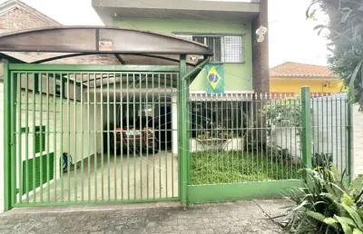 Casa ampla à venda - 3 dormitórios e 2 suítes (saúde)