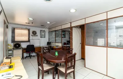 Oportunidade imperdível em moema! sala comercial disponível pra locação.