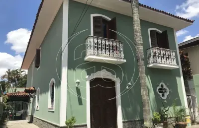 Casa em rua fechada para locação na granja julieta com segurança 24 horas.