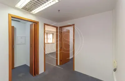 Oportunidade imperdível na vila olímpia: sala comercial de 120m² com 3 banheiros e 3 vagas.