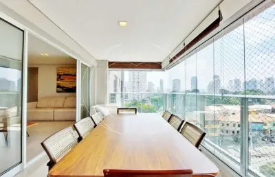 Apartamento de 133m² com 3 suítes e com linda vista para o bairro