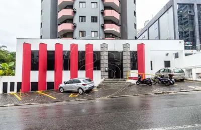 Ponto comercial com 8 salas para alugar na Rua Bernardino de Campos, 145, Campo Belo, São Paulo