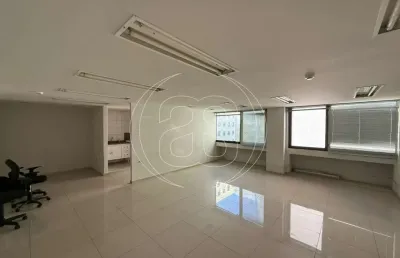 Sala comercial com 1 sala para alugar na Avenida Adolfo Pinheiro, 2056, Santo Amaro, São Paulo