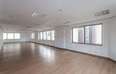 Conjunto 116mt² para locação com vagas de garagem no itaim bibi
