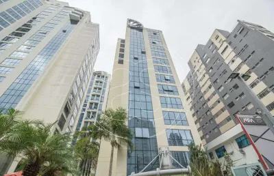 Descubra o equilíbrio perfeito entre trabalho e lazer com este imóvel comercial exclusivo em moema!