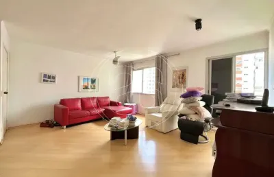 Apartamento com 2 quartos para alugar na Alameda dos Arapanés, 725, Moema, São Paulo