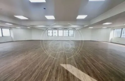Sala comercial com 4 salas para alugar na Avenida Engenheiro Luiz Carlos Berrini, 801, Cidade Monções, São Paulo