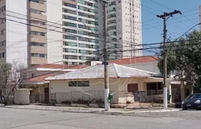 Casa no campo belo - 250m², 3 dorm, 2 banheiros e 4 vagas.
