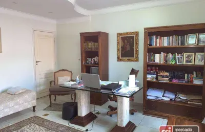 Excelente sobrado, impecável, 4 suítes, 5 salas, ótima localização no alto da boa vista, ideal para escritório, clínica ou outras atividades.
