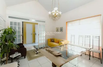 Casa com 3 quartos à venda na rua anita garibaldi, 713, mont serrat, porto alegre, 189 m2 por r$ 1.064.000