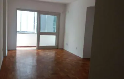 Apartamento com 2 quartos à venda na avenida borges de medeiros, 658, centro histórico, porto alegre, 83 m2 por r$ 295.000