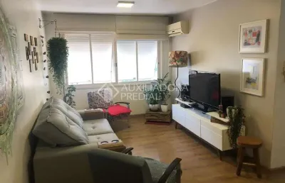 Apartamento com 3 quartos à venda na avenida coronel lucas de oliveira, 2448, petrópolis, porto alegre, 90 m2 por r$ 350.000