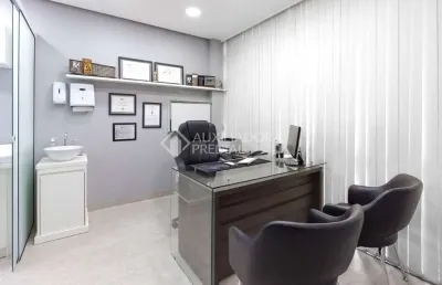 Sala comercial à venda na rua dona laura, 354, rio branco, porto alegre, 70 m2 por r$ 449.000