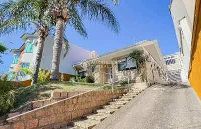 Casa com 4 quartos à venda na rua doutor galdino nunes vieira, 306, jardim itu sabará, porto alegre, 153 m2 por r$ 840.000