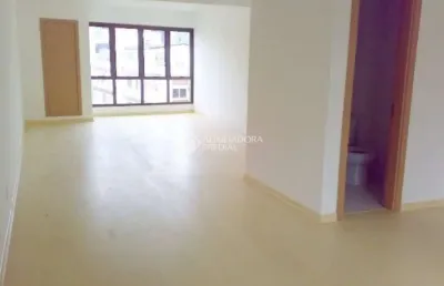 Sala comercial à venda na avenida aureliano de figueiredo pinto, 575, praia de belas, porto alegre, 56 m2 por r$ 393.610
