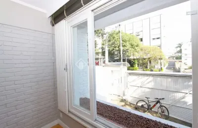 Casa com 3 quartos à venda na rua artur rocha, 322, auxiliadora, porto alegre, 259 m2 por r$ 1.358.000