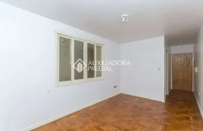 Apartamento com 2 quartos à venda na beco andaraí, 395, passo da areia, porto alegre, 66 m2 por r$ 320.000