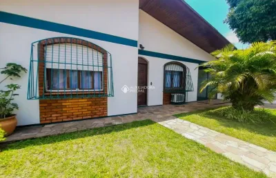 Casa com 3 quartos à venda na rua congo, 110, vila ipiranga, porto alegre, 187 m2 por r$ 1.100.000