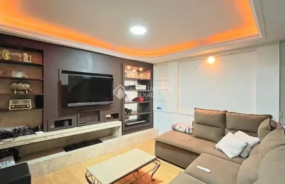 Casa em condomínio fechado com 3 quartos à venda na rua hipólito da costa, 543, santa tereza, porto alegre, 215 m2 por r$ 950.000