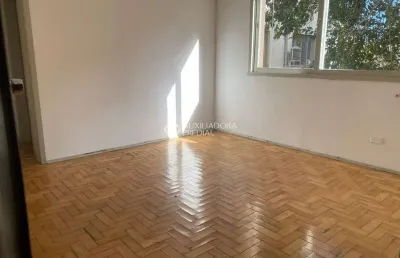 Apartamento com 1 quarto à venda na rua joão alfredo, 558, cidade baixa, porto alegre, 41 m2 por r$ 180.000