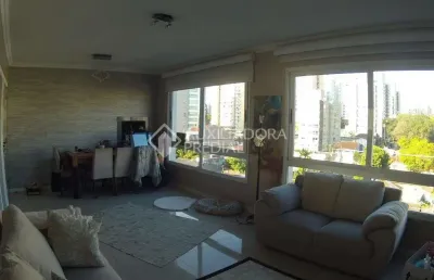 Apartamento com 3 quartos à venda na rua josé scutari, 179, passo da areia, porto alegre, 72 m2 por r$ 724.000
