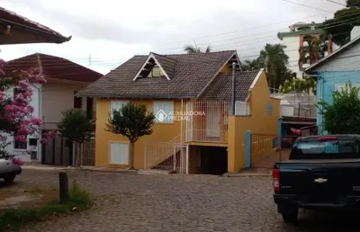 Casa em condomínio fechado com 3 quartos à venda na rua comendador sílvio toigo, 1052, rio branco, caxias do sul, 233 m2 por r$ 600.000