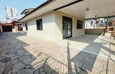 Casa com 3 quartos à venda na rua nestor domingos rizzo, 1348, desvio rizzo, caxias do sul, 147 m2 por r$ 798.000