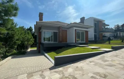 Casa com 3 quartos à venda na milan, 201, mato queimado, gramado, 233 m2 por r$ 2.299.000