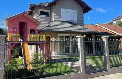 Casa com 3 quartos à venda na rua parobé linha nova, 544, avenida central, gramado, 228 m2 por r$ 2.500.000