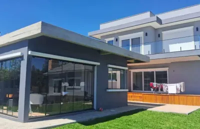 Casa com 4 quartos à venda na milan, 215, mato queimado, gramado, 330 m2 por r$ 3.099.000