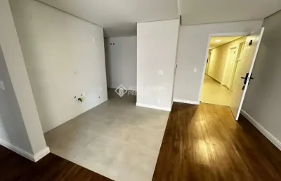 Apartamento com 3 quartos à venda na oito de abril, 1158, são josé, canela, 98 m2 por r$ 1.200.000