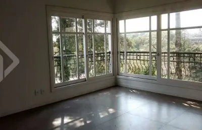 Apartamento com 3 quartos à venda na f.g. bier, 676, planalto, gramado, 157 m2 por r$ 2.615.000