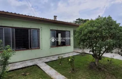 Casa com 2 quartos à venda na rua oswaldo poeta, 33, centro, guaíba, 80 m2 por r$ 450.000