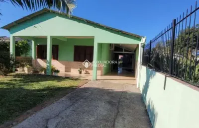 Casa com 3 quartos à venda na maura­cio lessa, 735, flórida, guaíba, 114 m2 por r$ 430.000