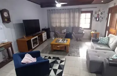 Casa com 5 quartos à venda na joaquim ribeiro, 220, centro, guaíba, 260 m2 por r$ 730.000
