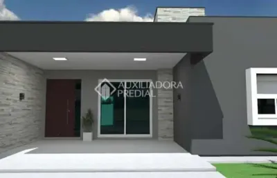 Casa com 3 quartos à venda na avenida nestor de moura jardim, 500, parque 35, guaíba, 105 m2 por r$ 900.000