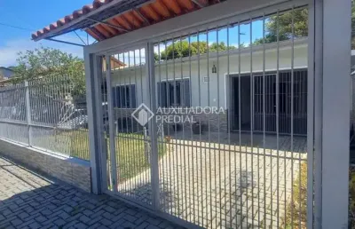 Casa com 3 quartos à venda na rua adão couto, 1401, centro, guaíba, 120 m2 por r$ 380.000