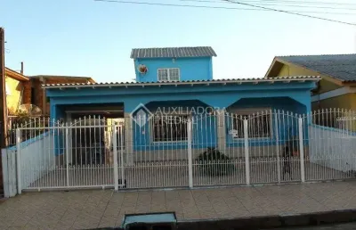 Casa com 3 quartos à venda na carlos nobre, 205, jardim santa rita, guaíba, 150 m2 por r$ 320.000