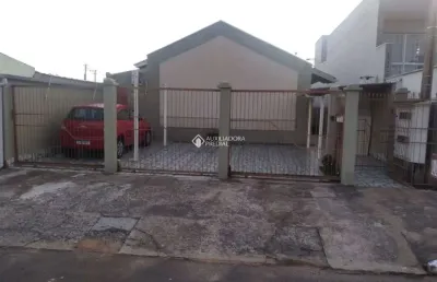 Casa em condomínio fechado com 2 quartos à venda na rua santa lúcia, 151, olaria, canoas, 53 m2 por r$ 239.000