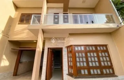 Casa com 4 quartos à venda na rua flórida, 560, mato grande, canoas, 156 m2 por r$ 530.000