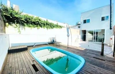 Casa com 2 quartos à venda na avenida agostini, 54, navegantes, porto alegre, 172 m2 por r$ 850.000