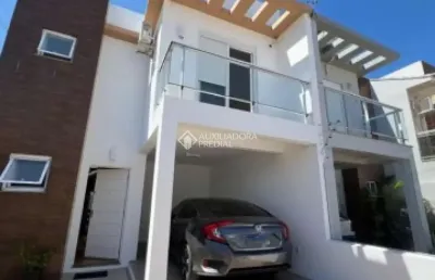 Casa com 3 quartos à venda na um, 348, três vendas, pelotas, 140 m2 por r$ 810.000