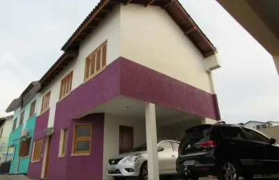 Casa em condomínio fechado com 3 quartos à venda na rua padre joão batista reus, 2522, camaquã, porto alegre, 133 m2 por r$ 455.800