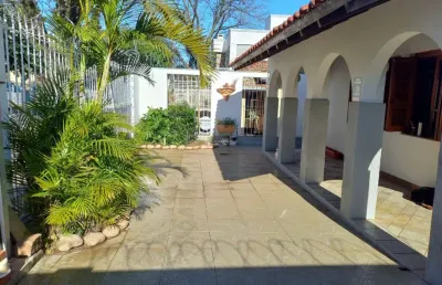 Casa com 3 quartos à venda na rua cangussu, 587, nonoai, porto alegre, 284 m2 por r$ 1.000.000