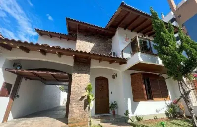 Casa com 4 quartos à venda na rua gaston englert, 522, vila ipiranga, porto alegre, 189 m2 por r$ 1.420.000